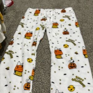 size l peanuts halloween pajama pants